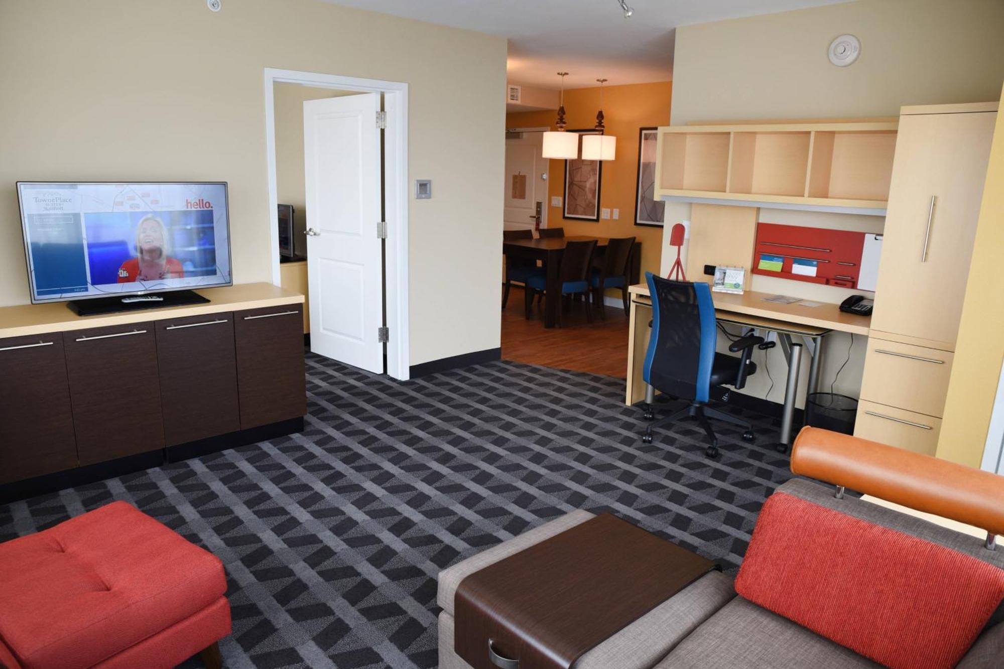 Towneplace Suites By Marriott Lawrence Downtown Exterior photo